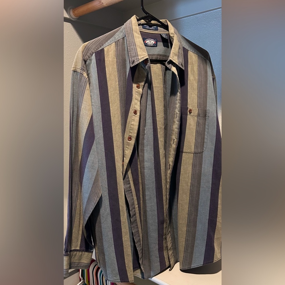 Men’s dress shirt